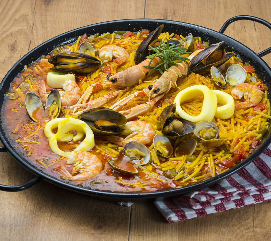 la-fideua-une-variante-de-la-paella-foodwiki-just-eat